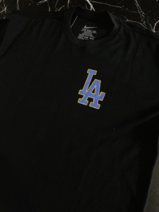 ✨ Camisa Over Size ✨Conforto estilo que combinam com qualquer mood 😎📏 Tamanhos- M, G e GG💎